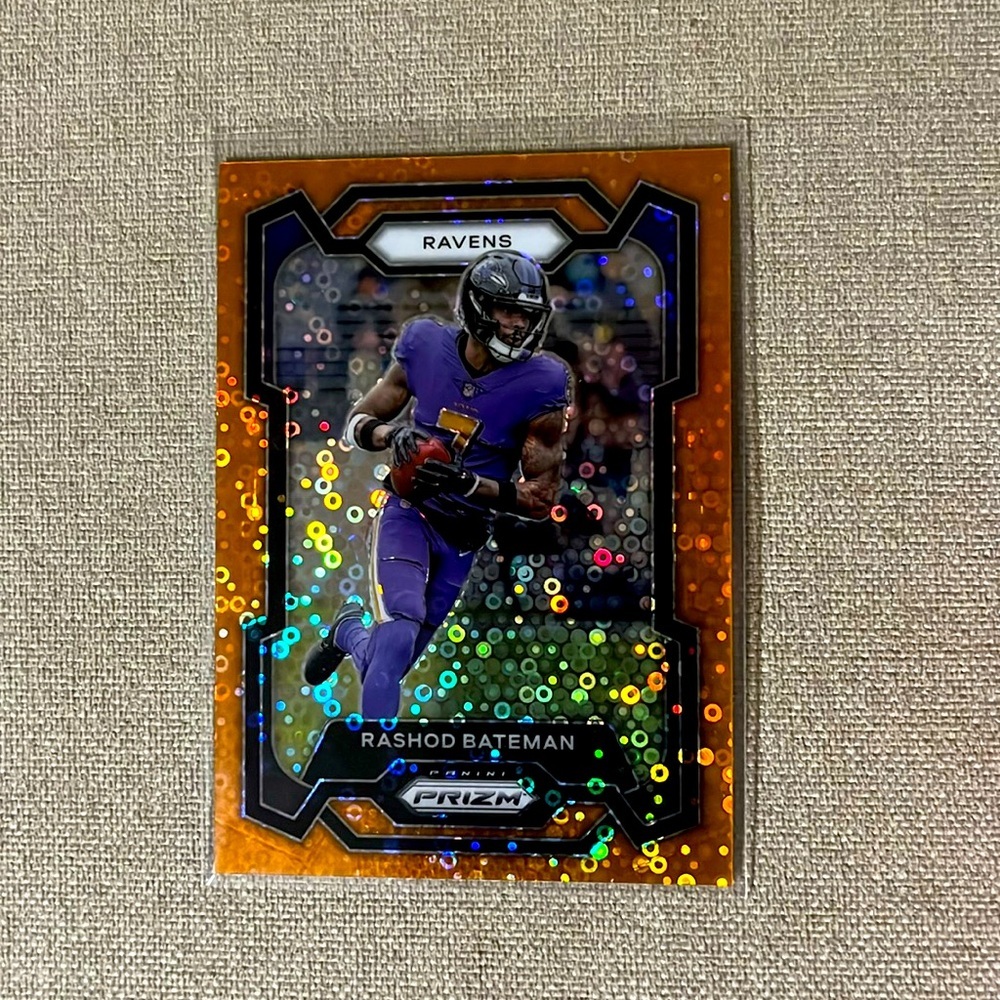 Rashod Bateman 2023 Panini Prizm #20 Orange Disco Prizm Baltimore Ravens Card